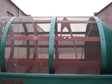 滾筒篩出現(xiàn)堵孔現(xiàn)象該如何解決 滾筒篩出現(xiàn)堵孔現(xiàn)象該如何解決